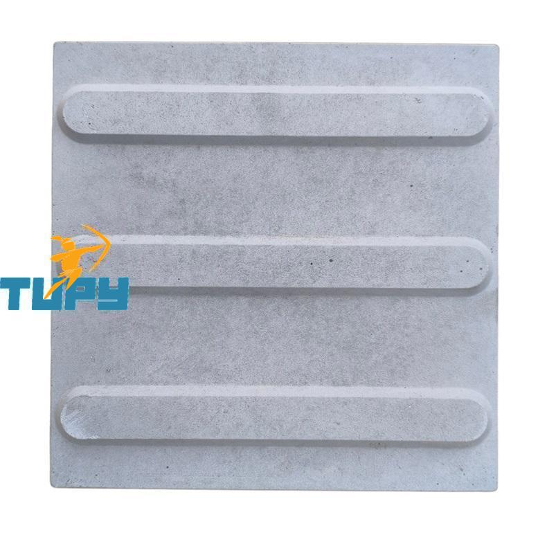 PISO TATIL DE CONCRETO DIRECIONAL 3 GUIAS 25X25 – NATURAL